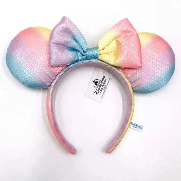 Disney | Accessories | Pastel Rainbow Pride Minnie Mouse  display picture 1